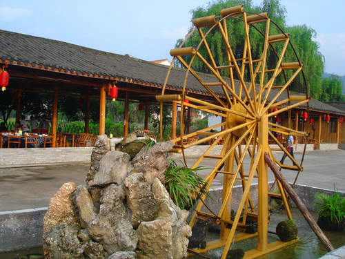 B線：張家界、天子山、寶峰湖（黃龍洞）休閑三日游